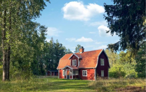 3 Bedroom Lovely Home In Högsby, Högsby